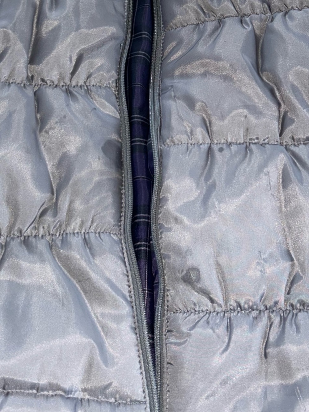 Reversible vest - Picture 2 of 9